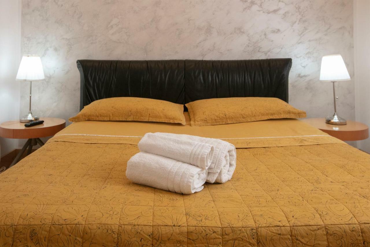 Giardini E Mare Bed & Breakfast Quartu SantʼElena Dış mekan fotoğraf