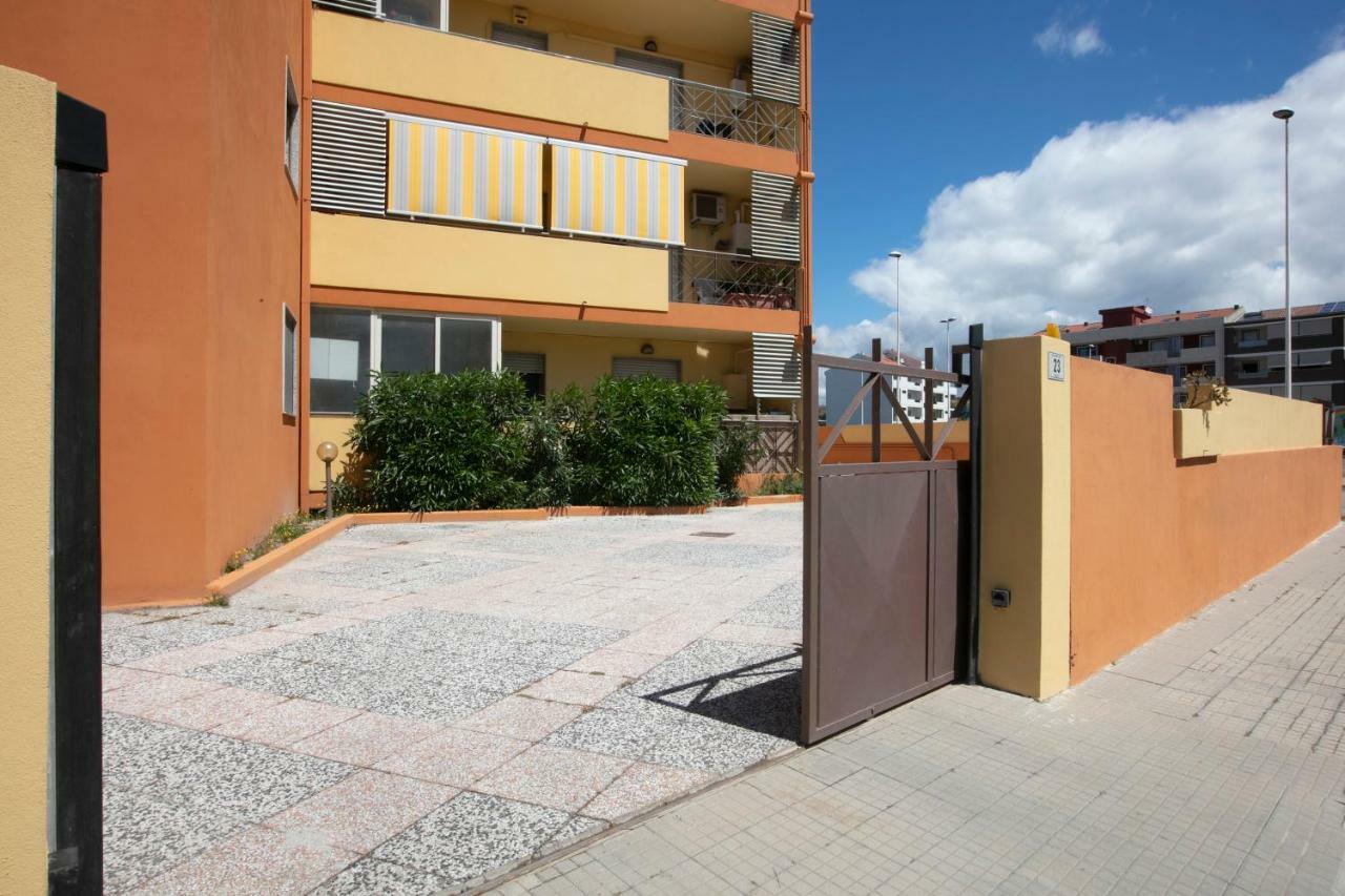 Giardini E Mare Bed & Breakfast Quartu SantʼElena Dış mekan fotoğraf